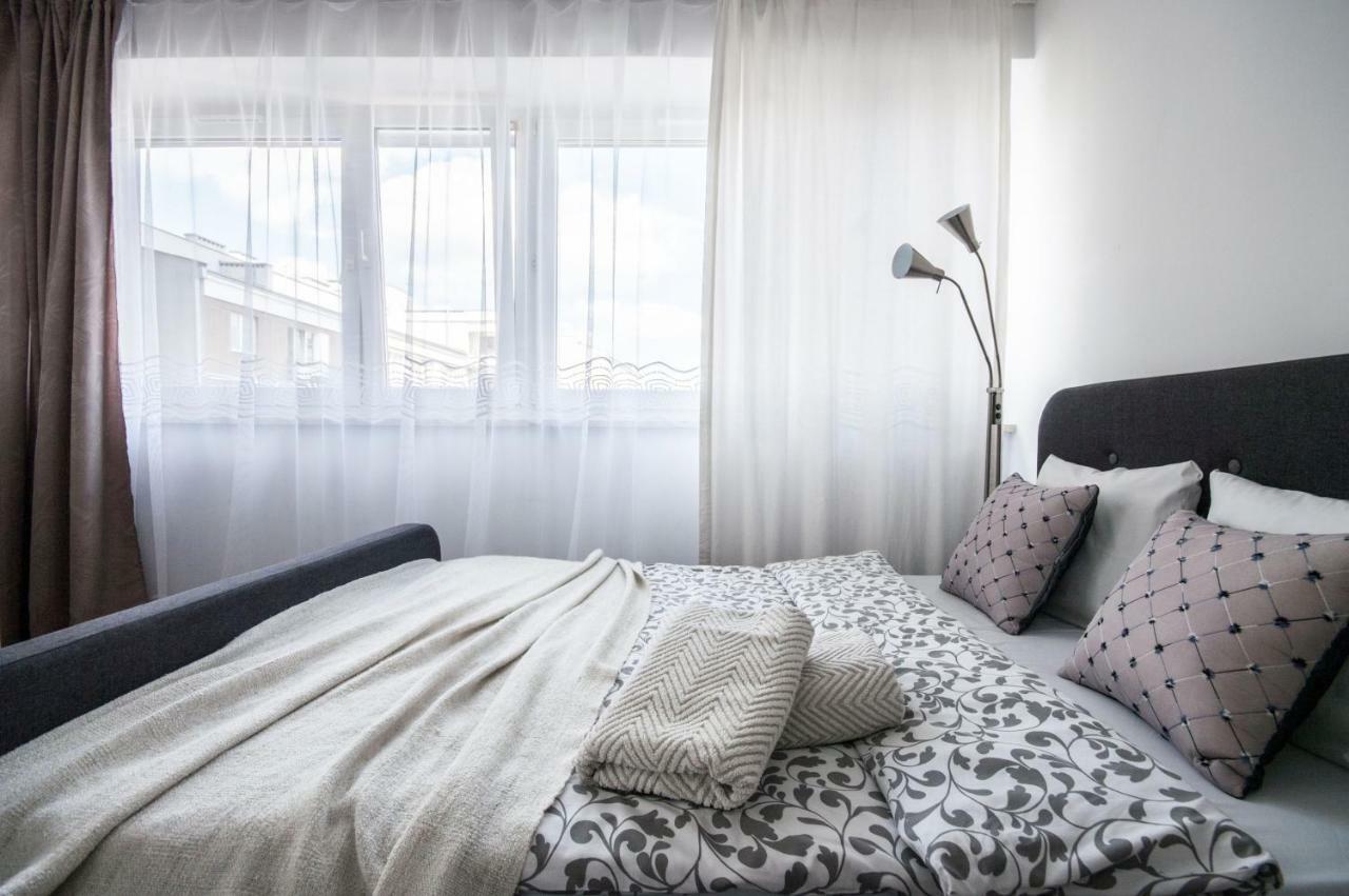 Coco Christina 2 Lägenhet Warszawa Exteriör bild